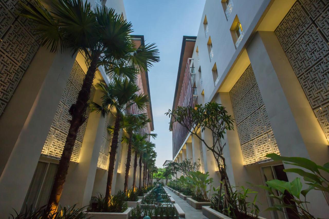 Bali Paragon Resort Hotel Джимбаран Экстерьер фото